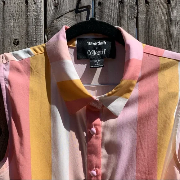 Modcloth x Collectif Strawberry Sugar Tie Waist Top SZ 6 - Picture 4 of 5